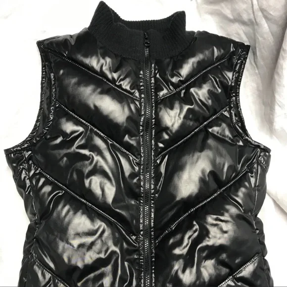 Old Navy Quilted Puffer Vest Knit Mock Turtleneck Shiny Black Size Small - Picture 2 of 10
